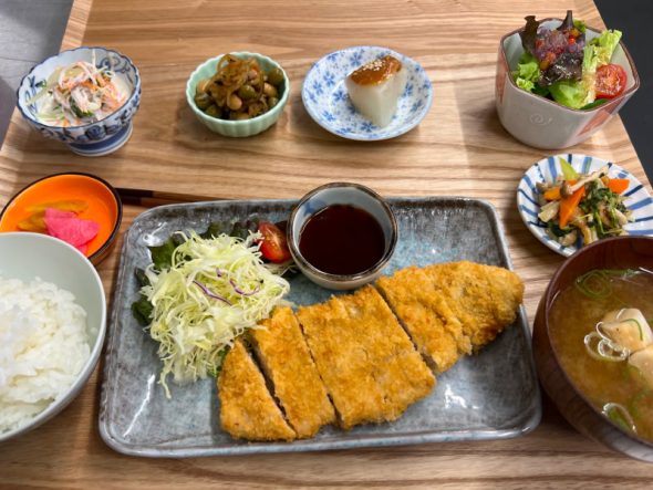 ダイニング＆バーFukuFuku