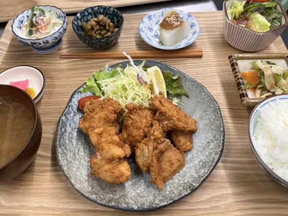 ダイニング＆バーFukuFuku